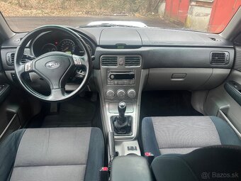 Subaru Forester 2,5 XT Manuál - 9