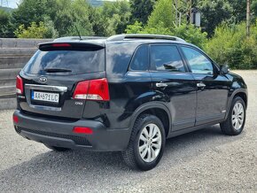 KIA SORENTO 2,2CRDi 4x4 - 9