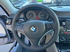 Bmw 3 coupe 320i E92 125kw - 9