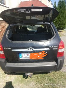 Hyundai Tucson diesel 2.104 kv rv 2007 čierna metalíza - 9