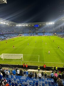 ŠK SLOVAN BRATISLAVA - DINAMO ZÁHREB , AC MILÁNO , STUTTGART - 9