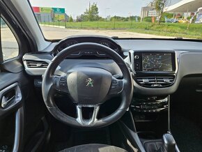 Peugeot 2008 1.2i Style - 9