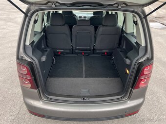 VOLKSWAGEN TOURAN 1,9TDi 77kW BXE 7 MIEST dovoz FR - 9