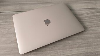 Macbook 13.3" i5/16GB RAM/420GB SSD Rose Gold - TOP stav - 9