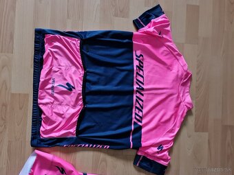 Specialized oblecenie - 9