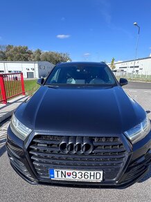 Predám AUDI Q7 - 9