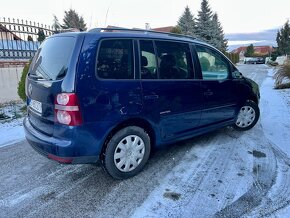 VOLKSWAGEN TOURAN 1.4 TSI 7 MIESTNE TOP STAV 2009 - 9