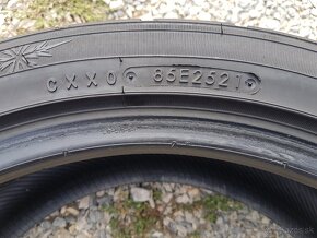 215/45 r18 zimné pneumatiky 2ks Toyo DOT2021 - 9