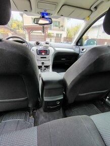 Ford Mondeo MK4 Hatchback 2,0TDCI - 9