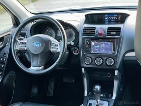 Subaru Forester 2.0i Exclusive NAVI CVT - 9