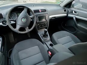 šKODA   OCTAVIA  COMBI  TDI - 9