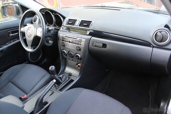 • MAZDA 3 1.6i, 77 kW, benzín, FACELIFT, r.v. 2006 • - 9