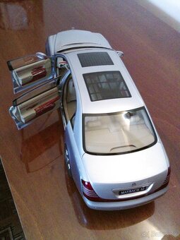 Maybach 62 Auto Art 1:18 - 9