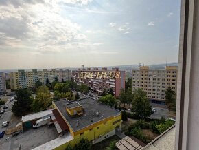 3 IZBOVÝ BYT, KOŠICE - DARGOVSKÝCH HRDINOV, CHARKOVSKÁ - 9