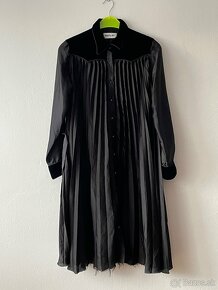 Exkluzívne Čierne plisované šaty Replay - 9