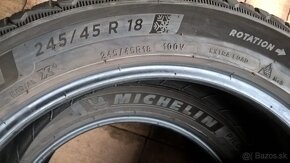 2 ks ZIMNÉ 245/45 r18 100V XL MICHELIN dezé cca 6 mm r. 2019 - 9