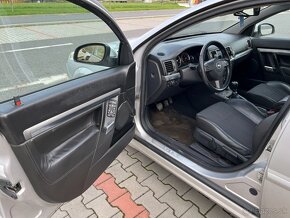 Opel Vectra 1.9 CDTi 16V GTS 110kw digi klima - 9