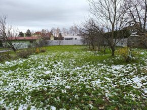 Pozemok na predaj - Prievidza a okolie - 9