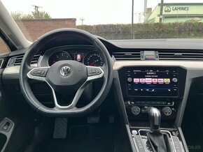 Volkswagen Passat Variant 2.0 TDI EVO Elegance DSG - 9