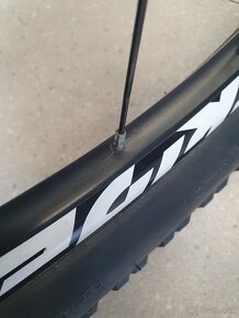 Zadne koleso MAVIC 142x12 29" - 9