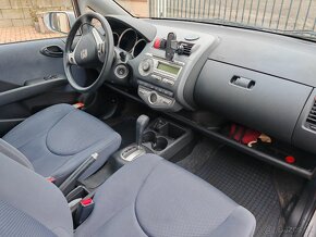 Honda Jazz 1.4 automat (CVT) šedá metalíza - 9