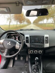 Mitsubishi Outlander 2.0 Di-D 4WD - 9