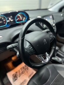 Peugeot 2008 2019 106 tis km AT6 automat crossover 1.2T - 9