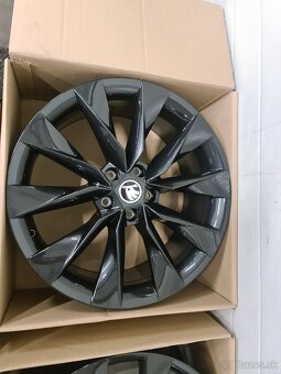 5X112 R19 ŠKODA-CRYSTAL 8,0J ET45 - 9