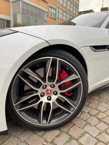 Jaguar F-Type R coupé AWD Automat V8 5.0 - 9