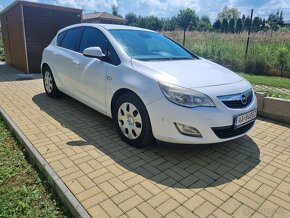 Opel Astra 1.7 CDTi 125k Enjoy - 9
