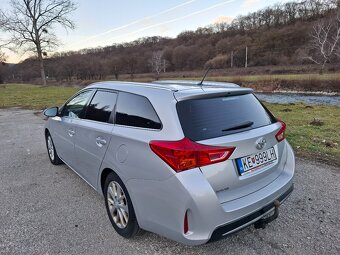 TOYOTA AURIS TOURING SPORTS 2.0D-4D - 9