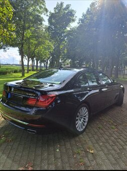 BMW 740D xdrive - 9