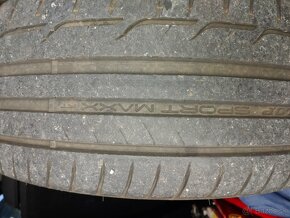 Predám pneumatiky DUNLOP 225/45 R17 - 9