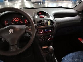 Peugeot 206 1.1 nová STK, ťažné zariadenie. MOŽNÁ VÝMENA - 9