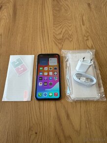 iPhone 11 64 gb Purple v záruke - 9