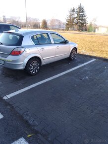 Opel Astra h 1.9 CDTI - 9