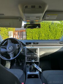 Volkswagen Passat B7 1.6 TDI - 9