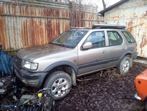 Opel Frontera 2.2i - 9