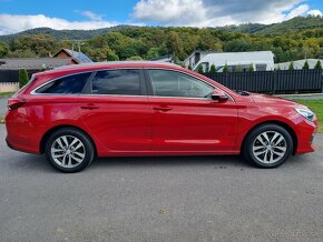 HYUNDAI I30 1.6CRDI 2019 - 9