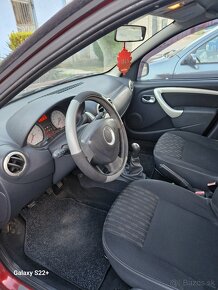 Dacia sandero 1.2 - 9