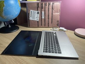 Ultrabook Samsung Galaxy Book Go LTE + taška + adaptér - 9