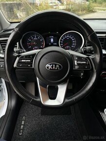 KIA Ceed 1.4 t-gdi Gold + Navi - 9