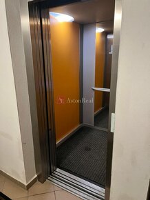 Exkluzívne Na predaj 2 izb. apartmán s krbom v AD Panoráma - - 9