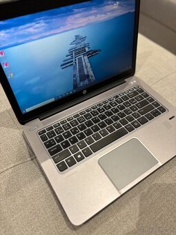 HP EliteBook 15.6” - 9