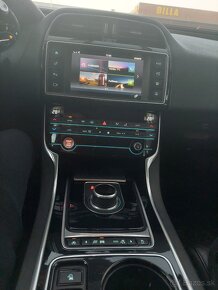 Jaguar Xe 2016 120kw 169tkm,8 rýchlost automat, čerstvý olej - 9