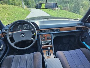 Mercedes-Benz W126 280 SE - 9