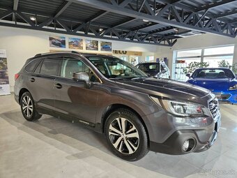 Subaru Outback 2.5i Eye Sight Premium AWD Lineartronic - 9