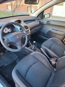 Peugeot 206 1.4 55 KW 2010 - 9