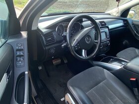 Mercedes R 320cdi 6-miestny - 9