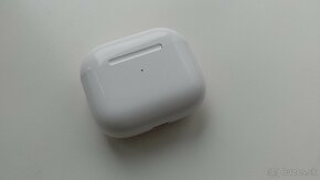 APPLE AIRPODS 3 BIELE - 9